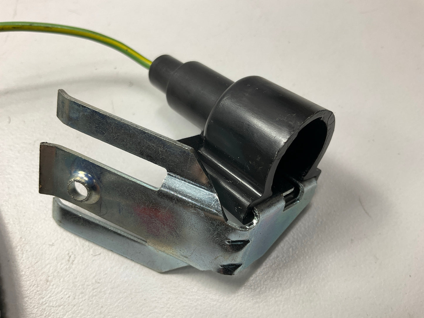 NEW - OEM Ford E7TZ-15702-A Engine Compartment Lamp 1987-1988 Ranger, Bronco II