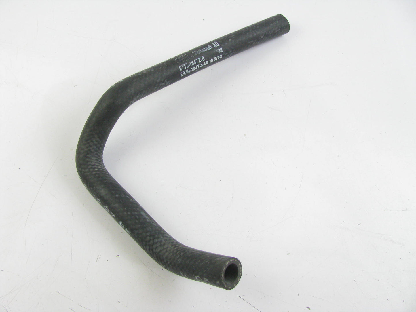 NEW - OEM Ford E7TZ-18472-B HVAC Molded Heater Hose