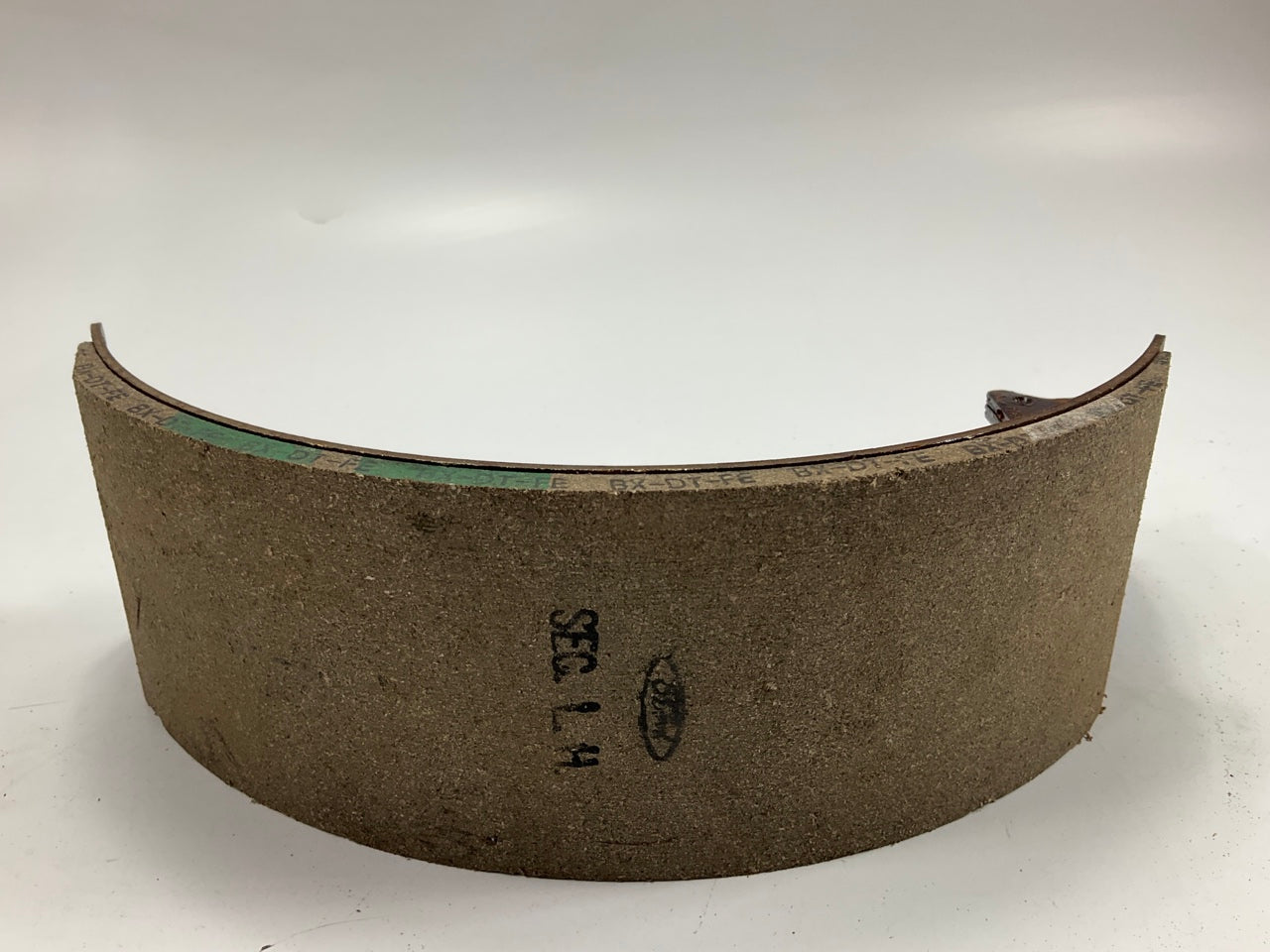 NEW GENUINE OEM Ford E7TZ-2200-D Drum Brake Shoes