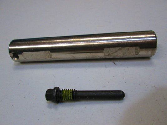 NEW - OEM Ford E7TZ-4211-A Differential Pinion Shaft