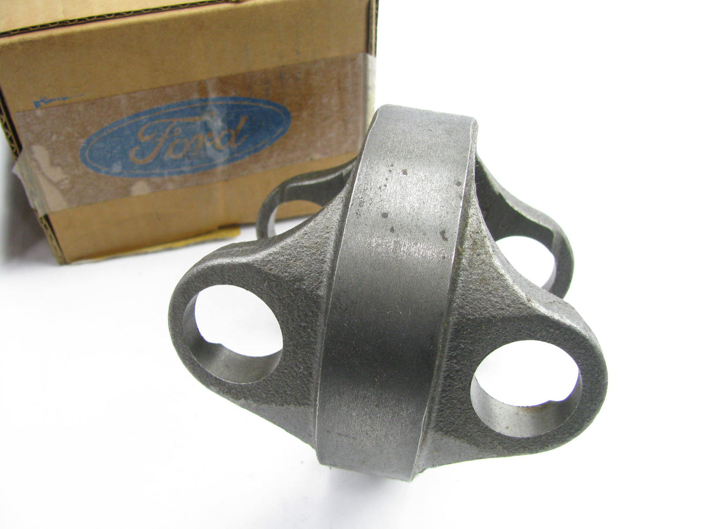 NEW - OEM Ford E7TZ-4784-A Double Cardan CV H Yoke - 2-26-367