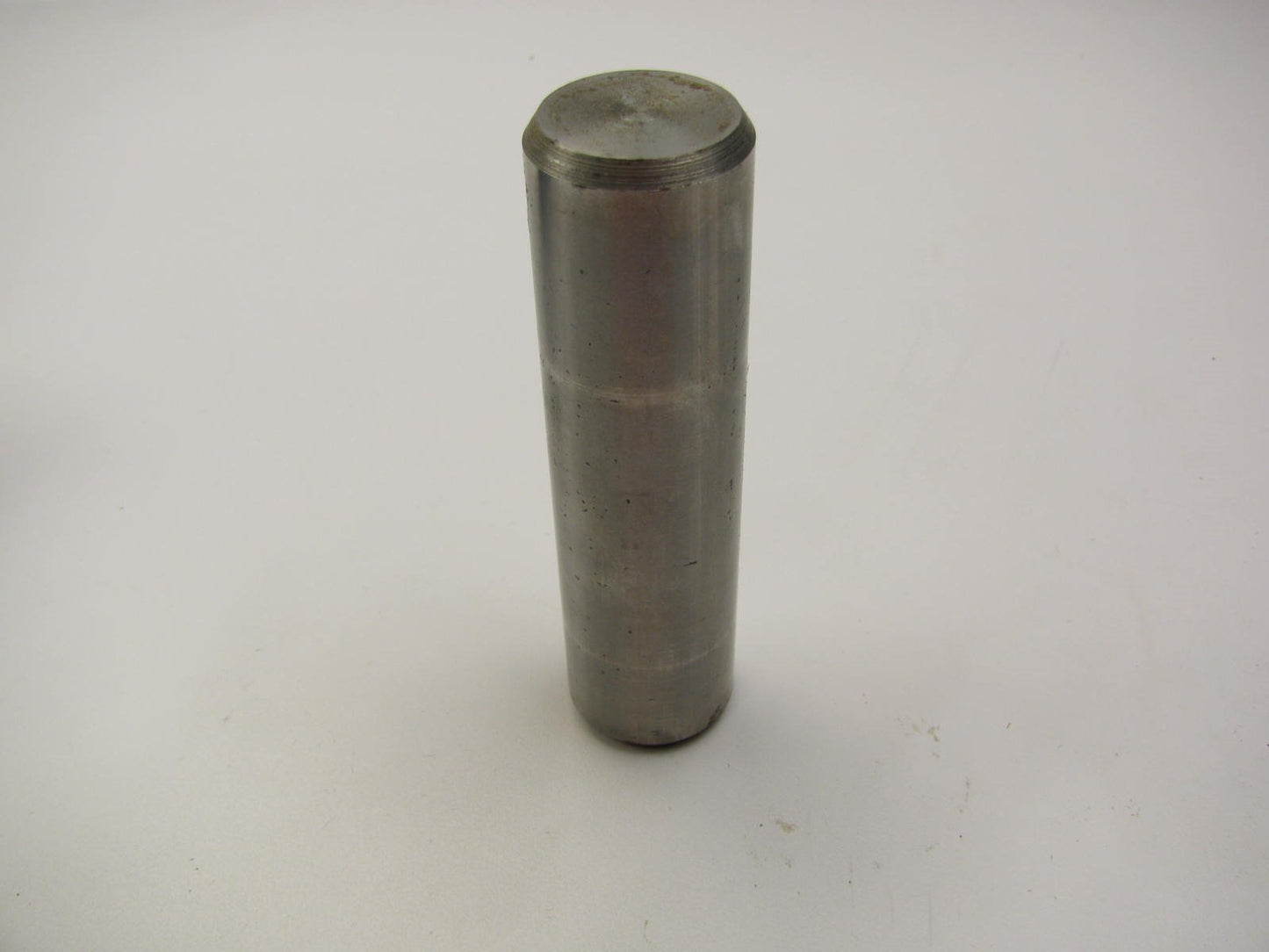 NEW - OEM Ford E7TZ-7140-A Manual Transmission Reverse Idler Shaft 1987-1996 ZF5