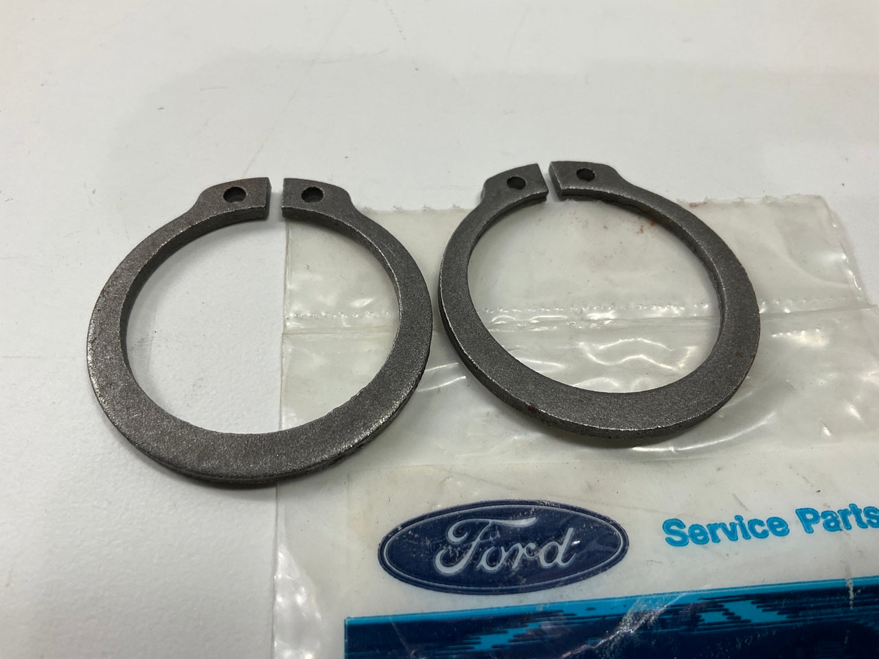 (2) NEW OEM Ford E7TZ-7917-C Transfer Case Rear Output Bearing Snap Ring, BW1356