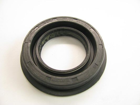 NEW - OEM Ford E7TZ-7B215-A Front Output Oil Seal Warner 1350 1356 Transfer Case