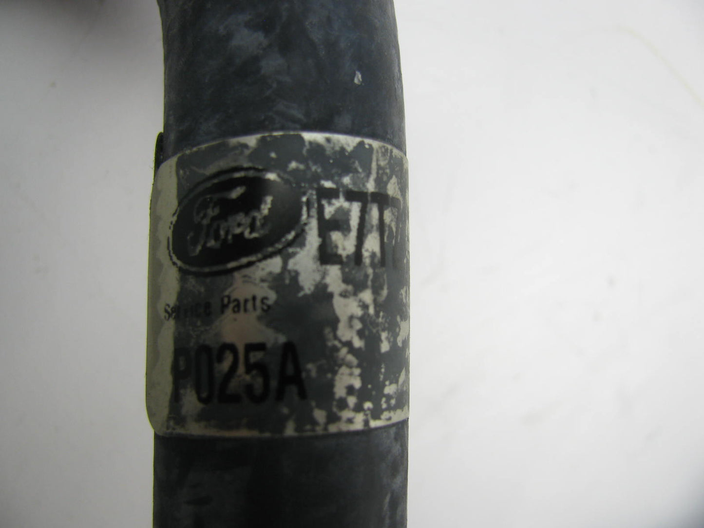 NEW - OEM Ford E7TZ-8A577-A Water Outlet Connection Hose