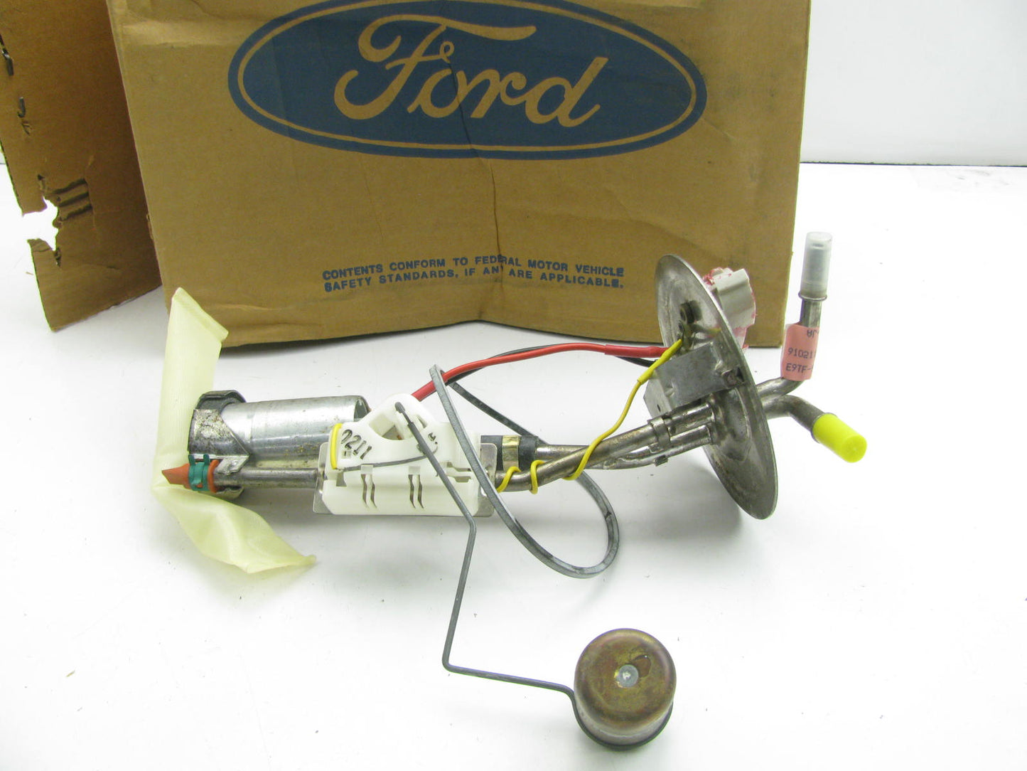 NEW - OEM Ford E7TZ-9H307-A Fuel Pump Hanger Assembly - Front 17 Gallon Tank