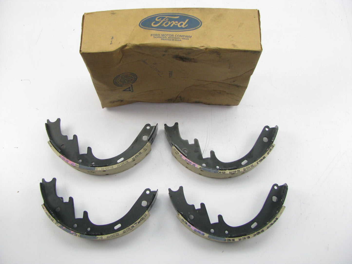 NEW GENUINE OEM Ford E7UZ-2200-A Rear Drum Brake Shoes