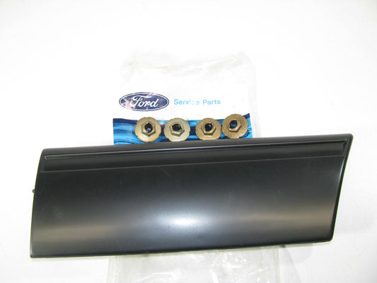 NEW - OEM Ford E7ZZ-16C069-AP Front Left Fender Moulding 1987-1990 Mustang