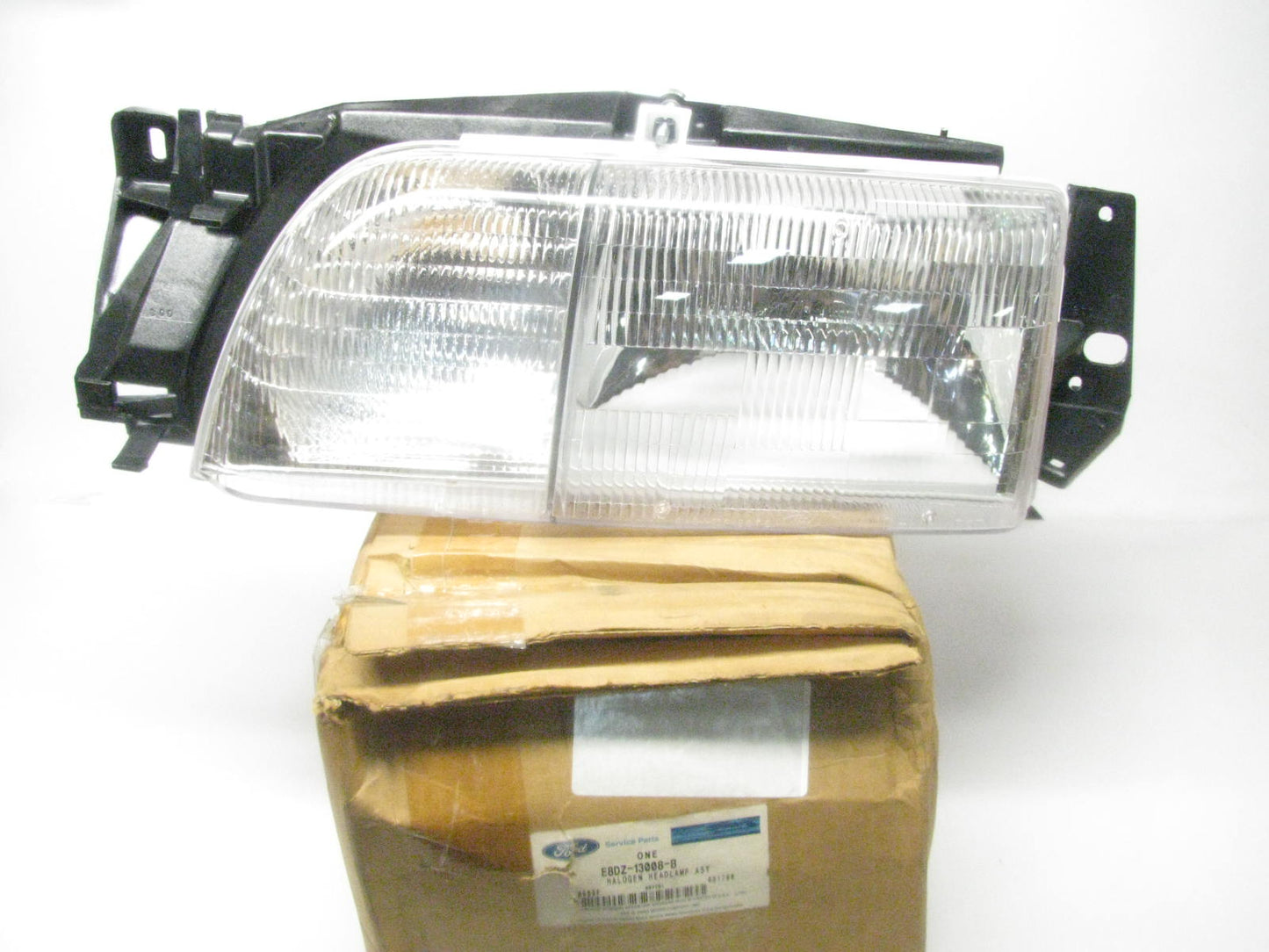 NOS OEM Genuine Ford E8DZ-13008-B LEFT Headlight Headlamp For 1986-88 Taurus
