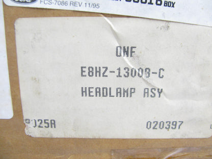 NEW - OEM Ford E8HZ-13008-C Right Aero Headlight Headlamp 1988-1994 CF700/800