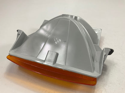 NOS - OEM Ford E8HZ-15A201-B Front Right Amber Marker Light 1988-1997 Aeromax