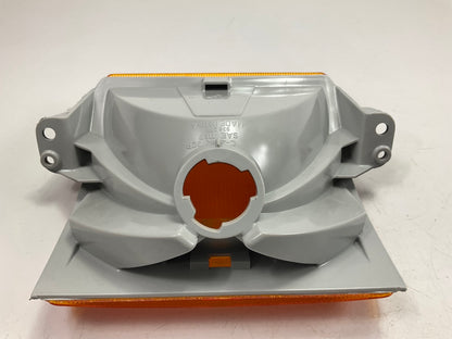 NOS - OEM Ford E8HZ-15A201-B Front Right Amber Marker Light 1988-1997 Aeromax