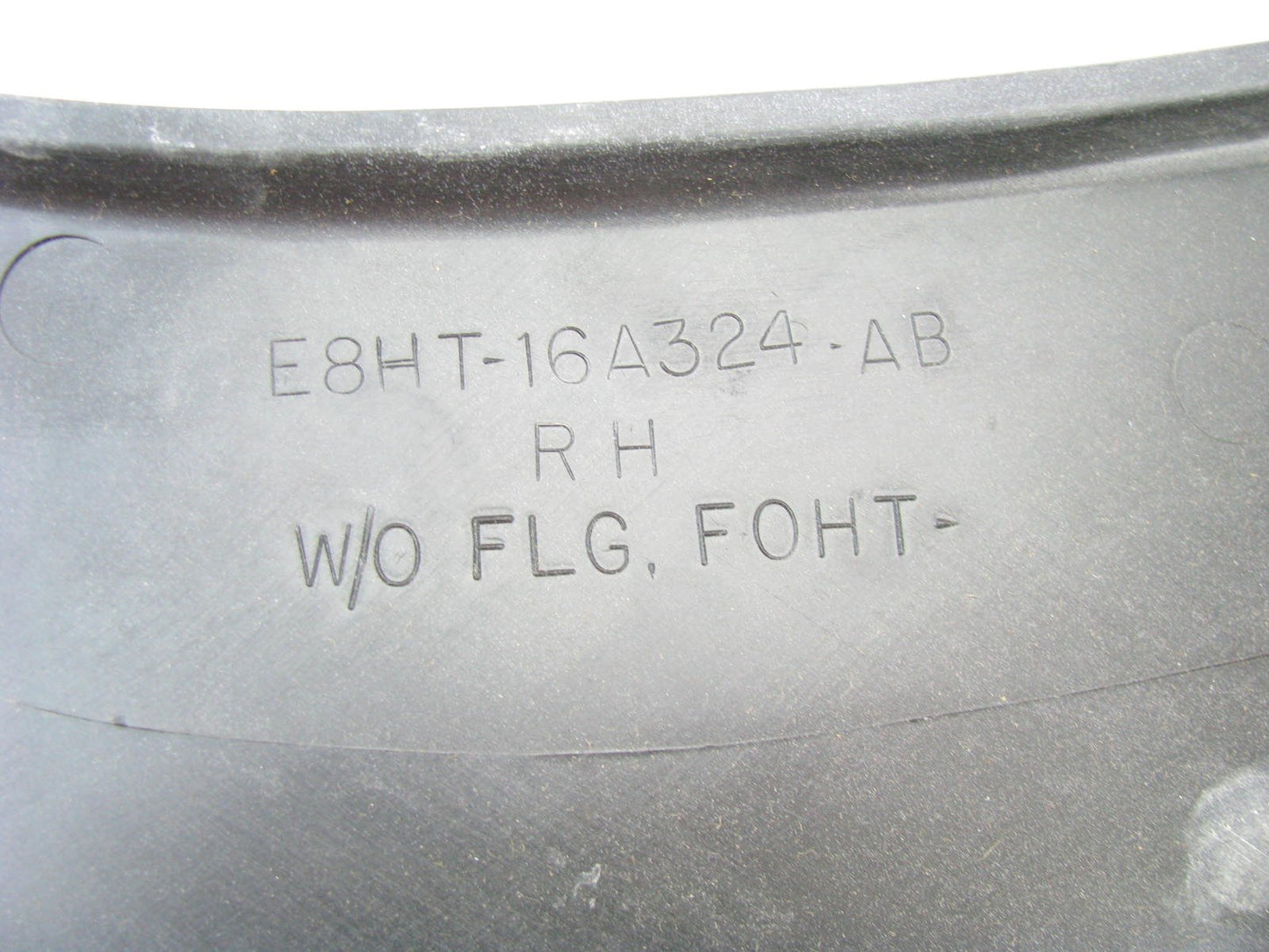 NEW OEM Ford E8HZ-16A324-A Front Right Wheel Splash Shield 88-97 LA9000 LTA9000