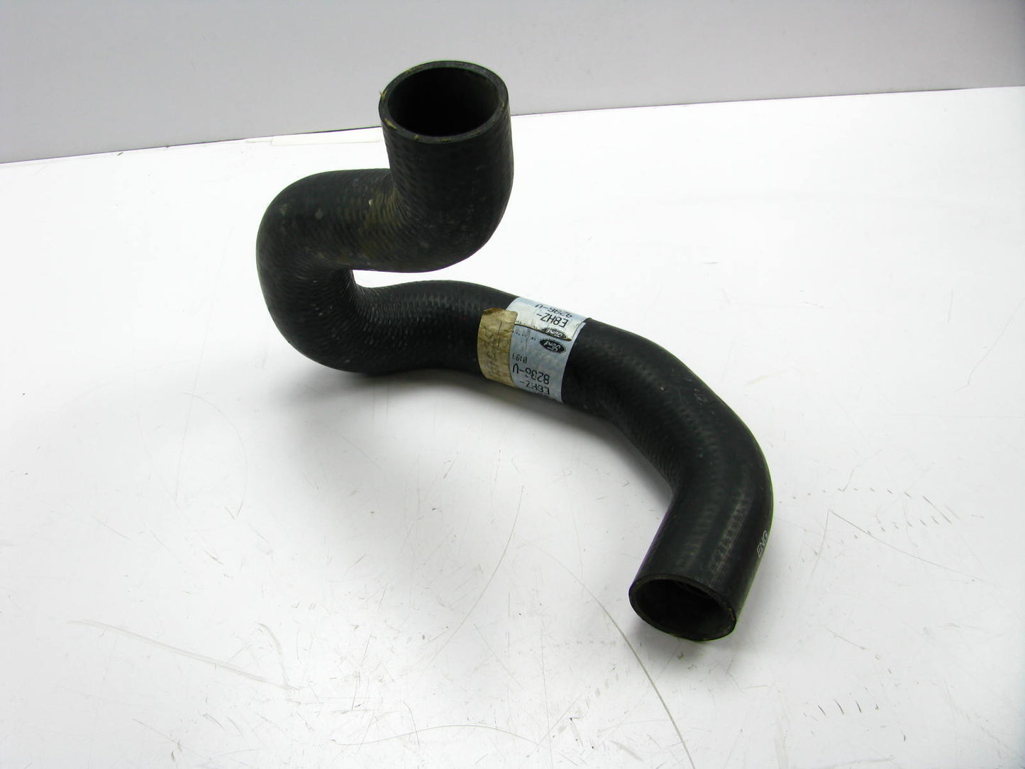 Ford E8HZ-8286-V Lower Radiator Coolant Hose 1988-1990 B600/700 6.6L DIESEL FTO