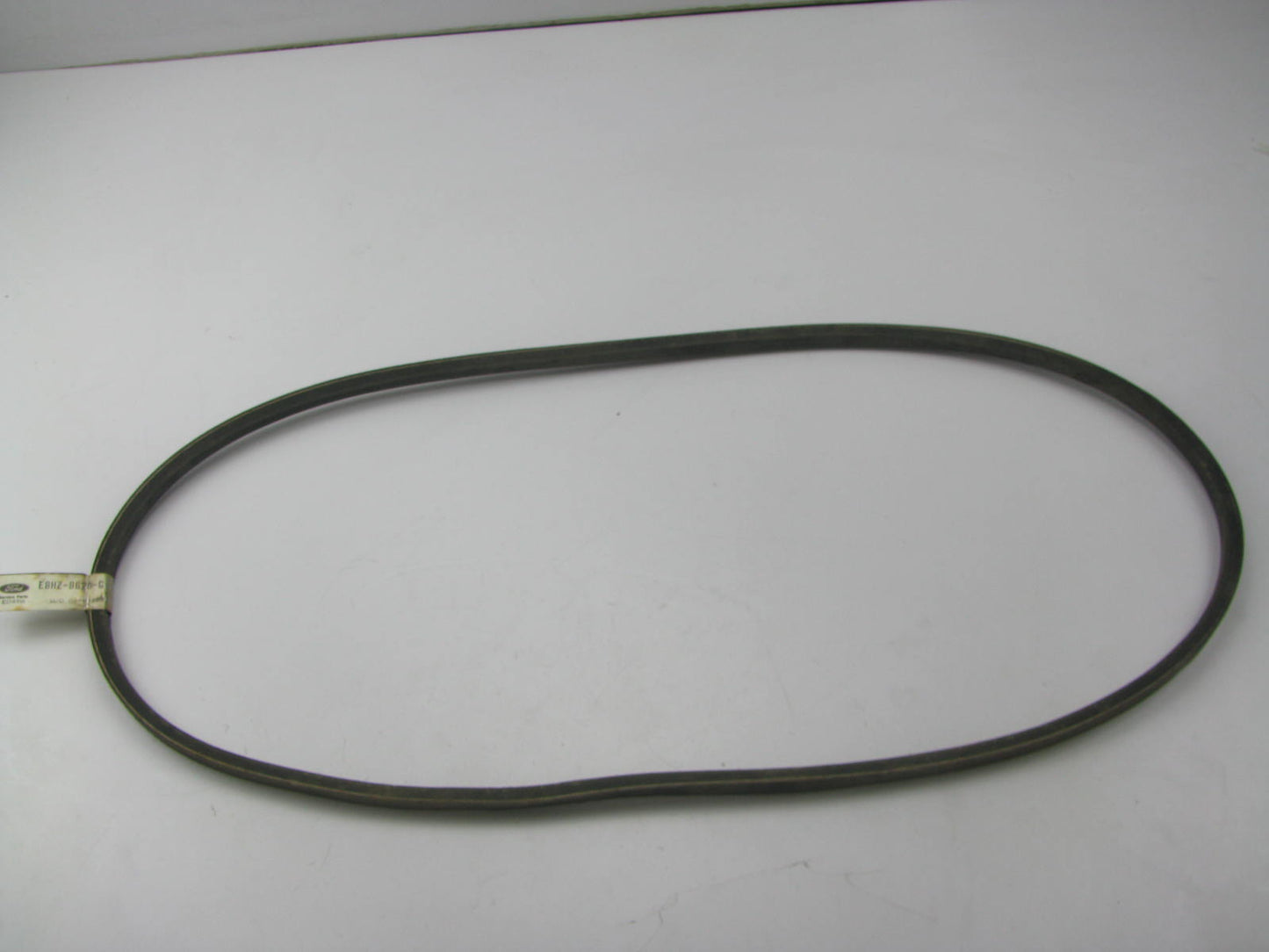 NEW - OEM Ford E8HZ-8620-G Accessory Drive Belt - 0.53'' X 64.25'' - 36 Degree