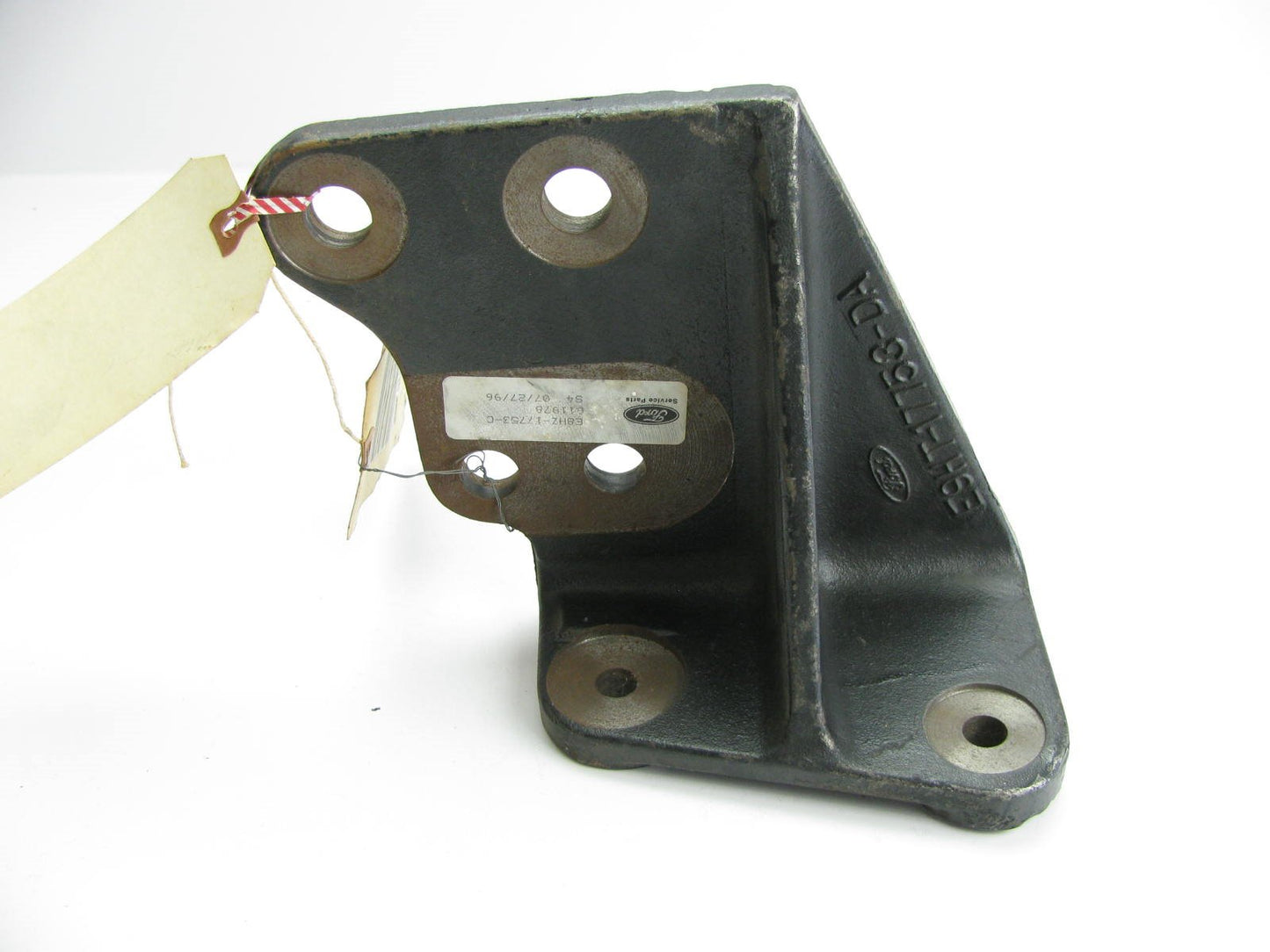 NOS 1988-92 Ford LA9000 LT9000 Front Bumper Left Drivers Side Mounting Bracket