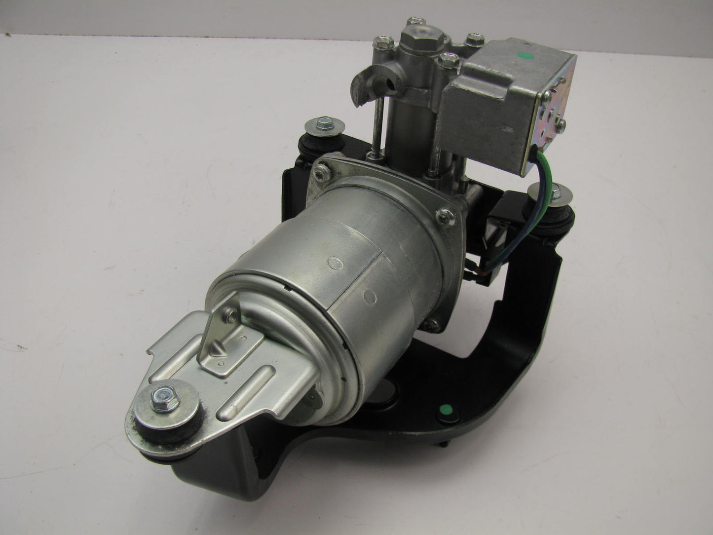 NEW - OEM Ford E8OY-5319-B-WORESERVOIR Air Ride Compressor Pump W/O Reservoir