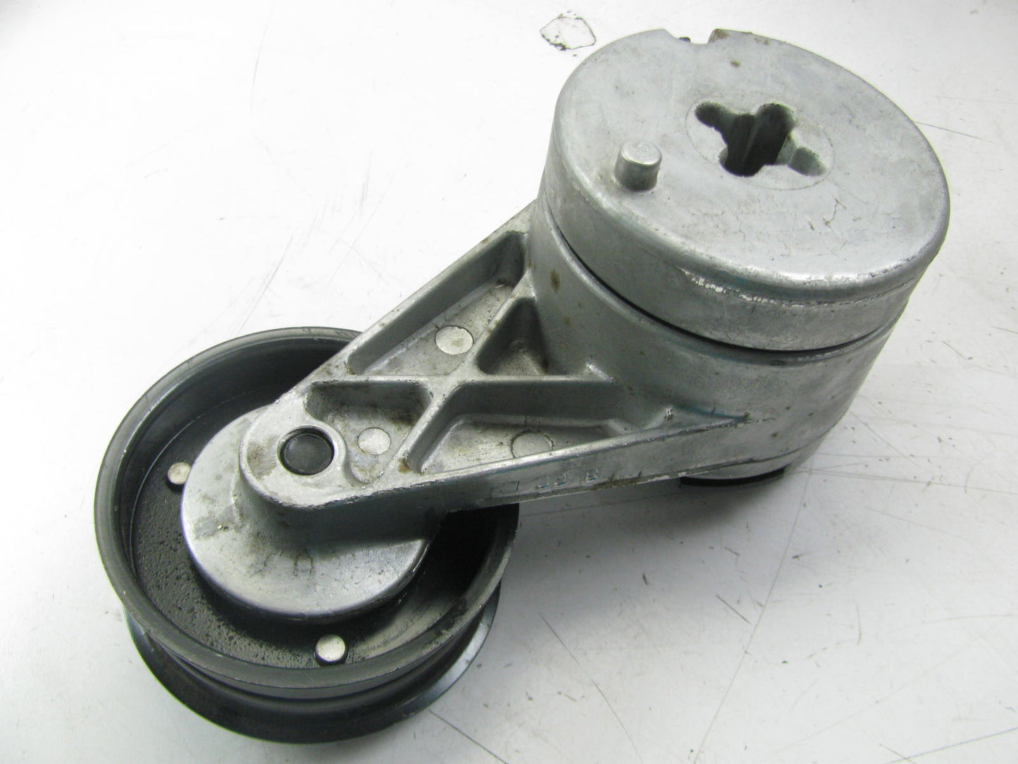 NEW GENUINE OEM Ford E8SZ-6B209-C Belt Tensioner Assembly 1988 Thunderbird 3.8L