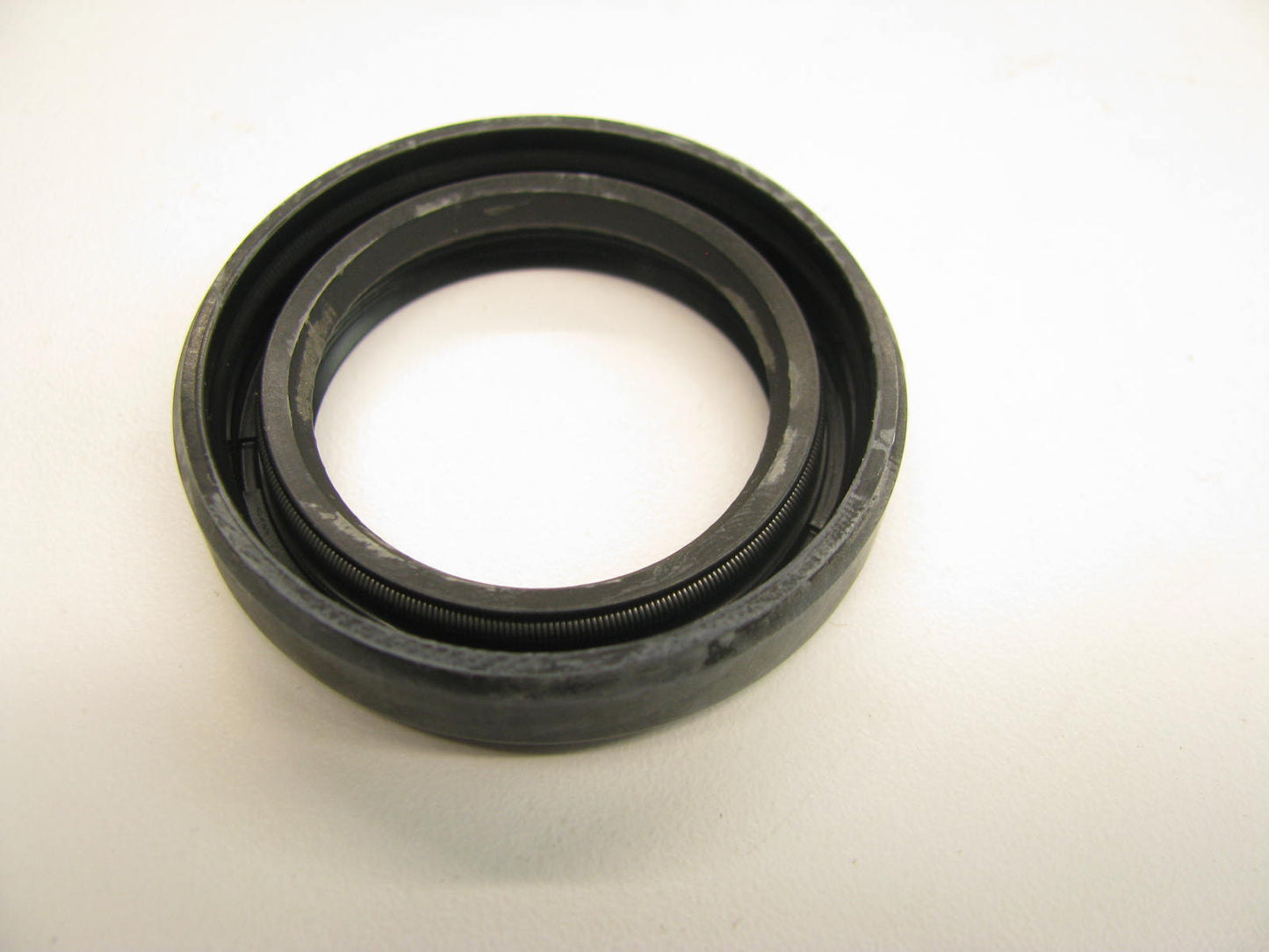 NEW - OEM Ford E8TZ-7052-B Manual Transmission Input Shaft Seal