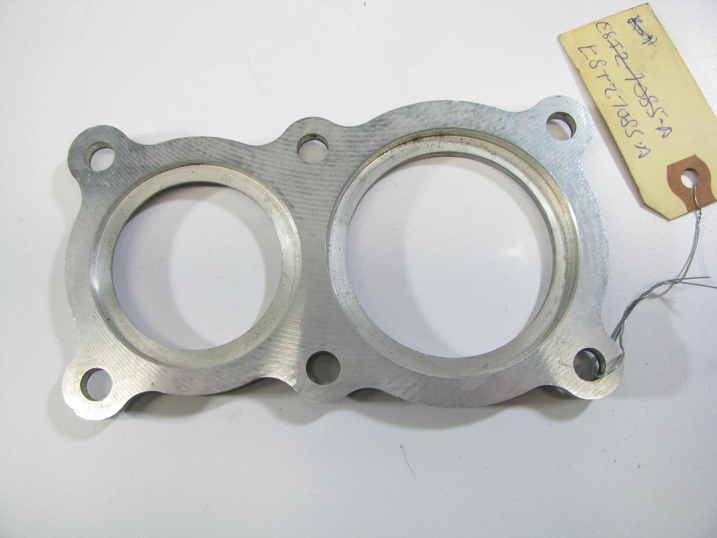NEW - OEM Ford E8TZ-7085-A Manual Transmission Rear Bearing Retainer - M5R1 M5OD