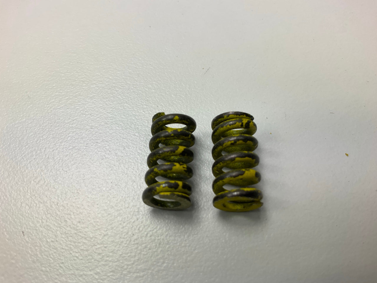 (2) NEW - OEM (2) Ford E8TZ-7234-C Manual Transmission Shift Spring, 1988 TK5