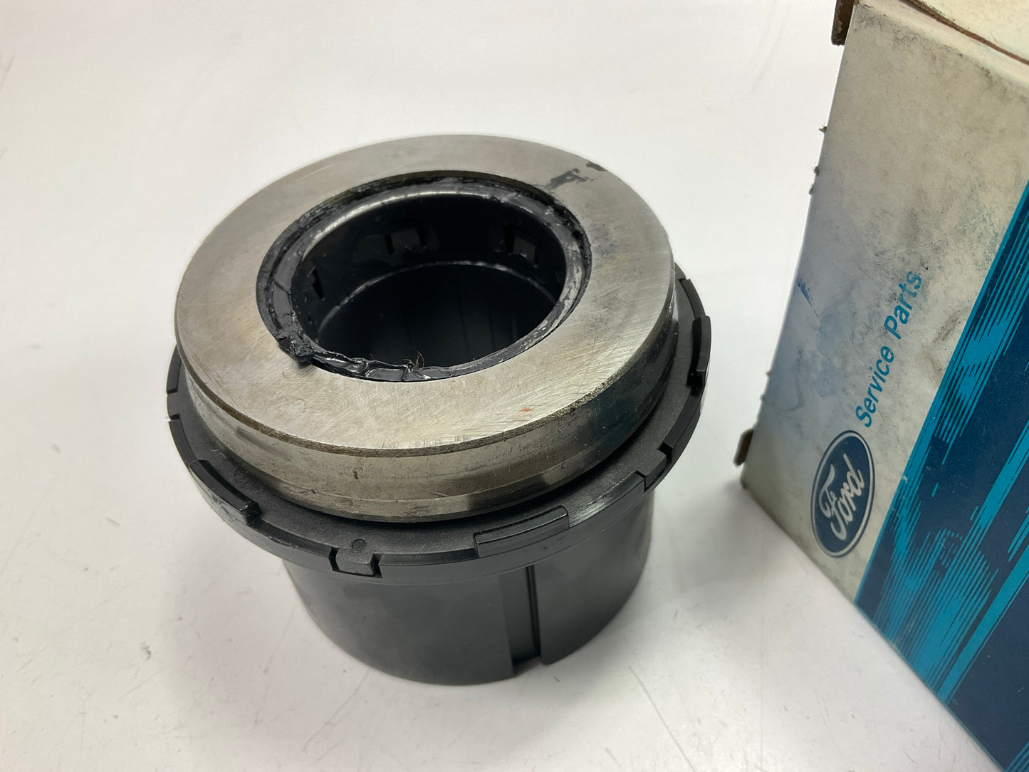 NEW - OEM Ford E8TZ-7548-A Manual Transmission Clutch Release Bearing