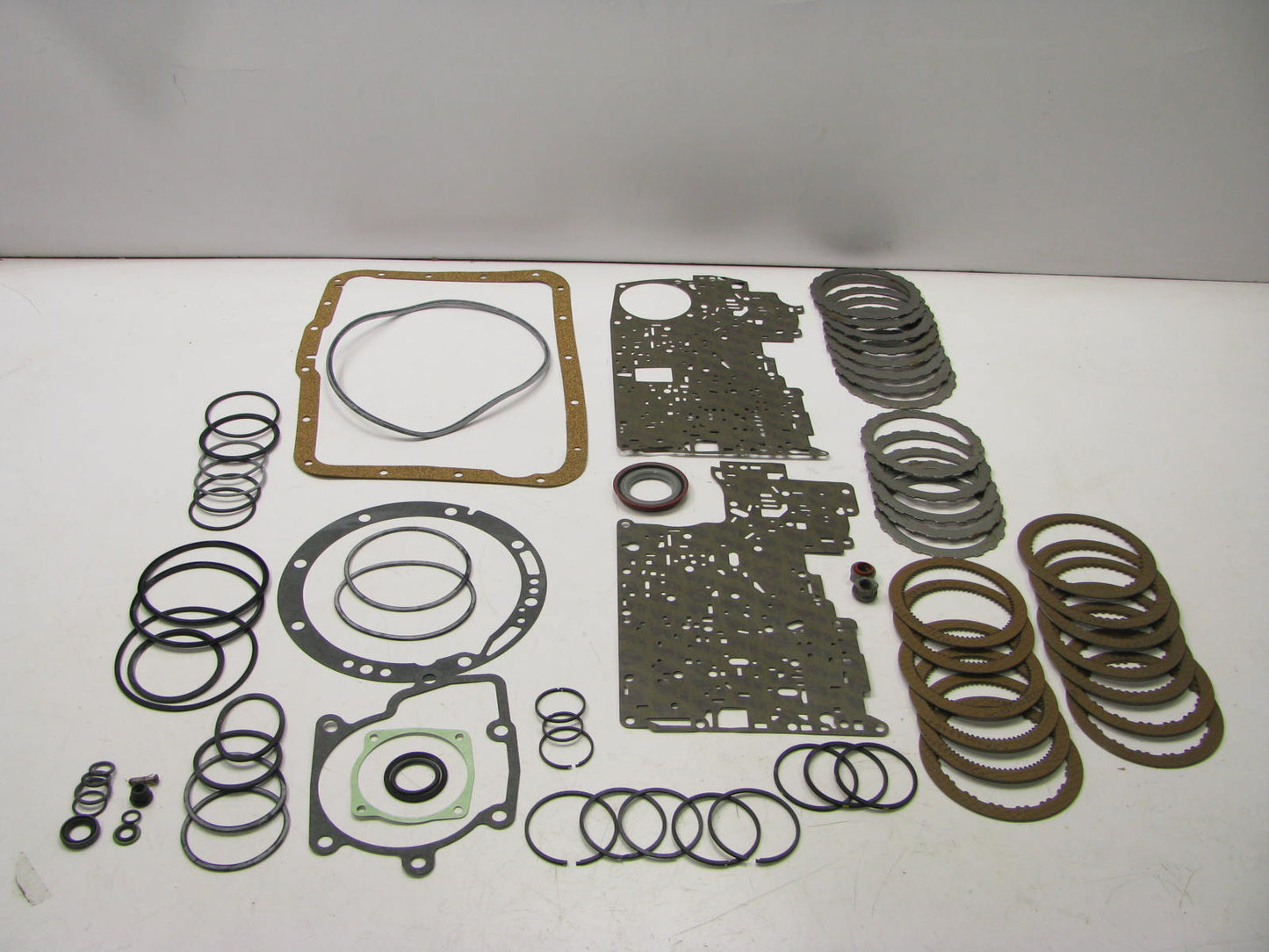 INCONMPLETE Ford E8TZ-7C391-A  A4LD Automatic Transmission Overhaul Rebuild Kit
