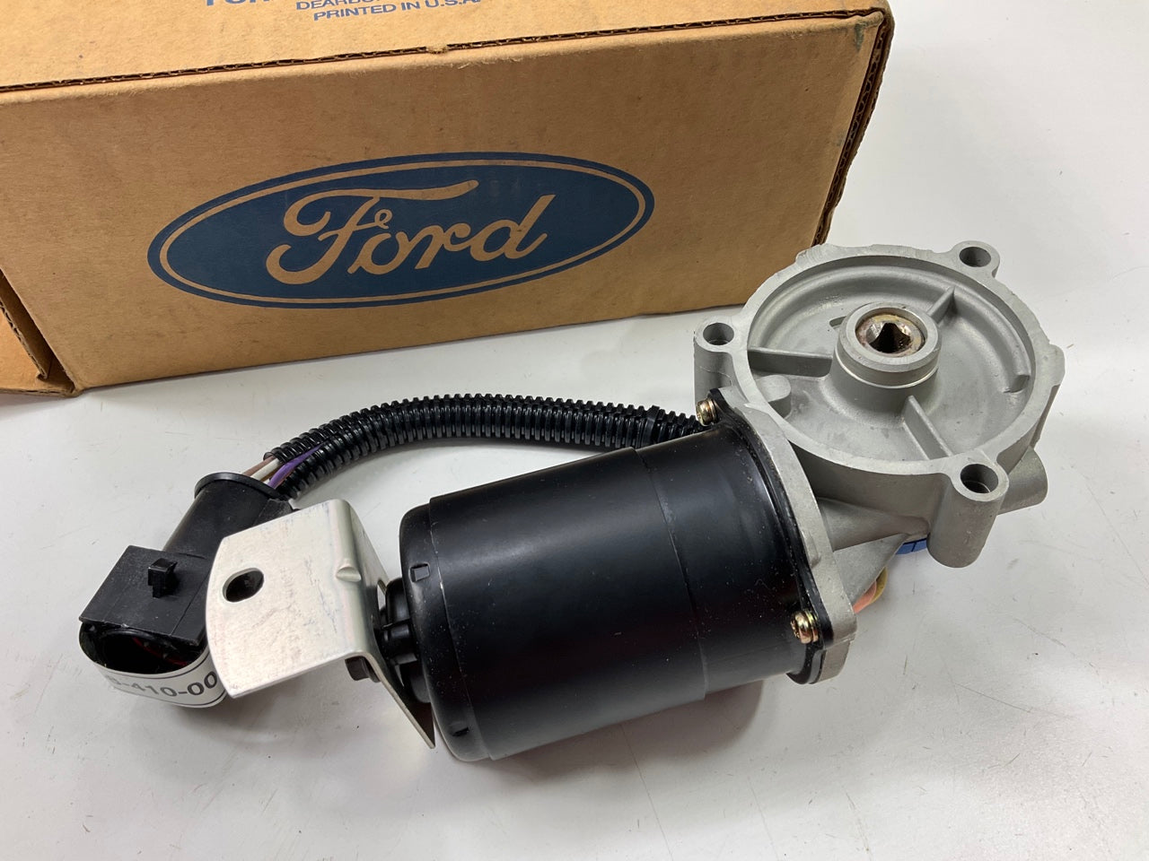 NEW - OEM Ford E8TZ-7G360-B Transfer Case Motor - Borg Warner 1356