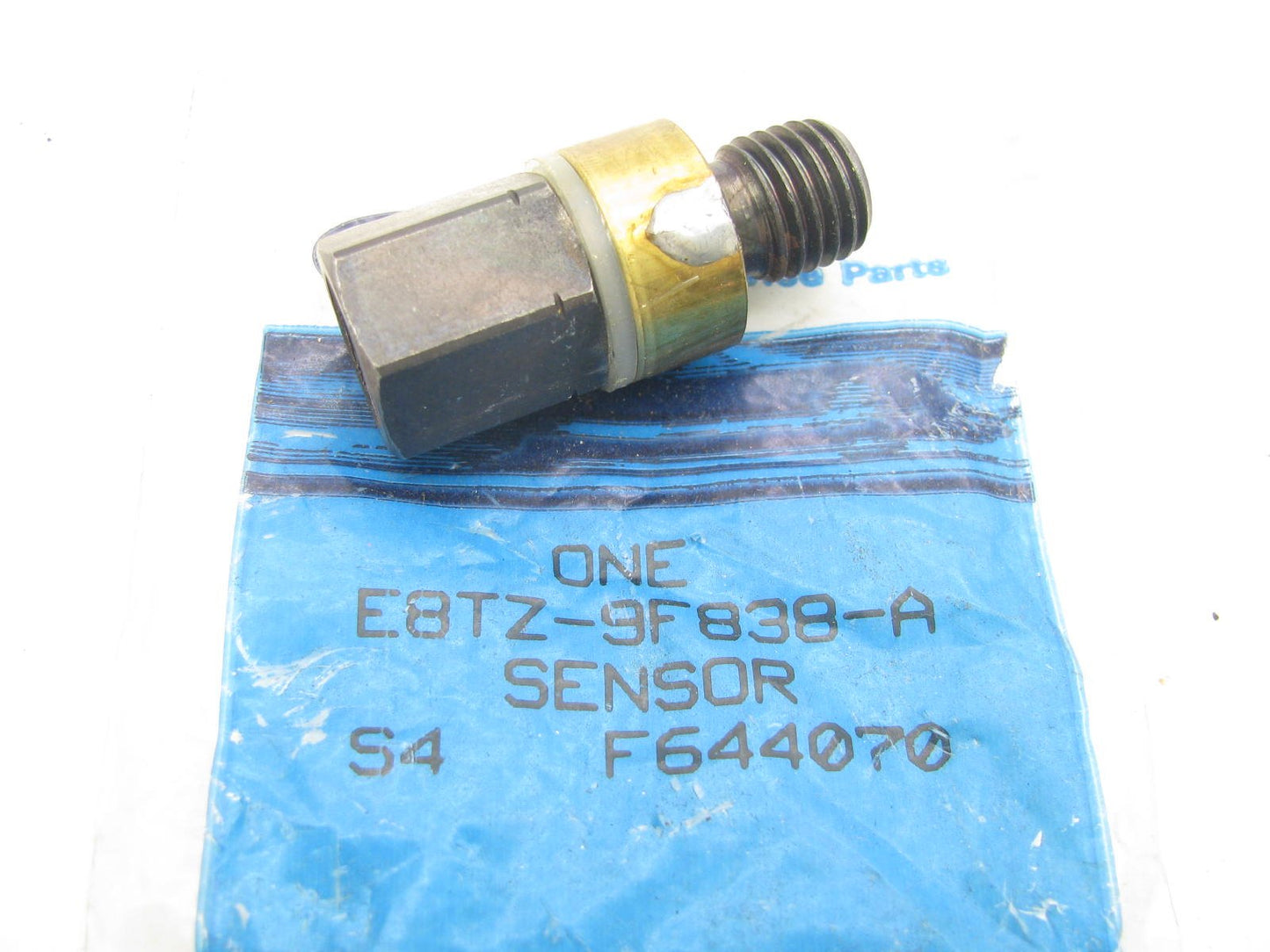 NOS OEM Ford E8TZ-9F838-A Fuel Injection Timing Sensor 7.3L DIESEL Powerstroke