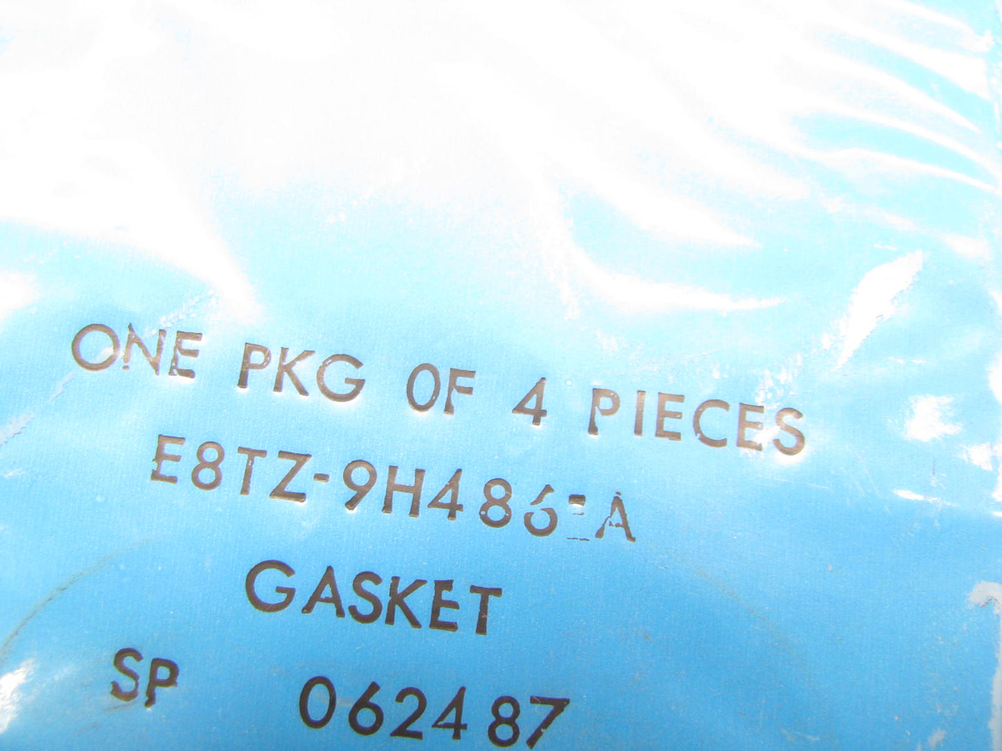 NEW - OEM Ford E8TZ-9H486-A Fuel Injection Plenum Gasket