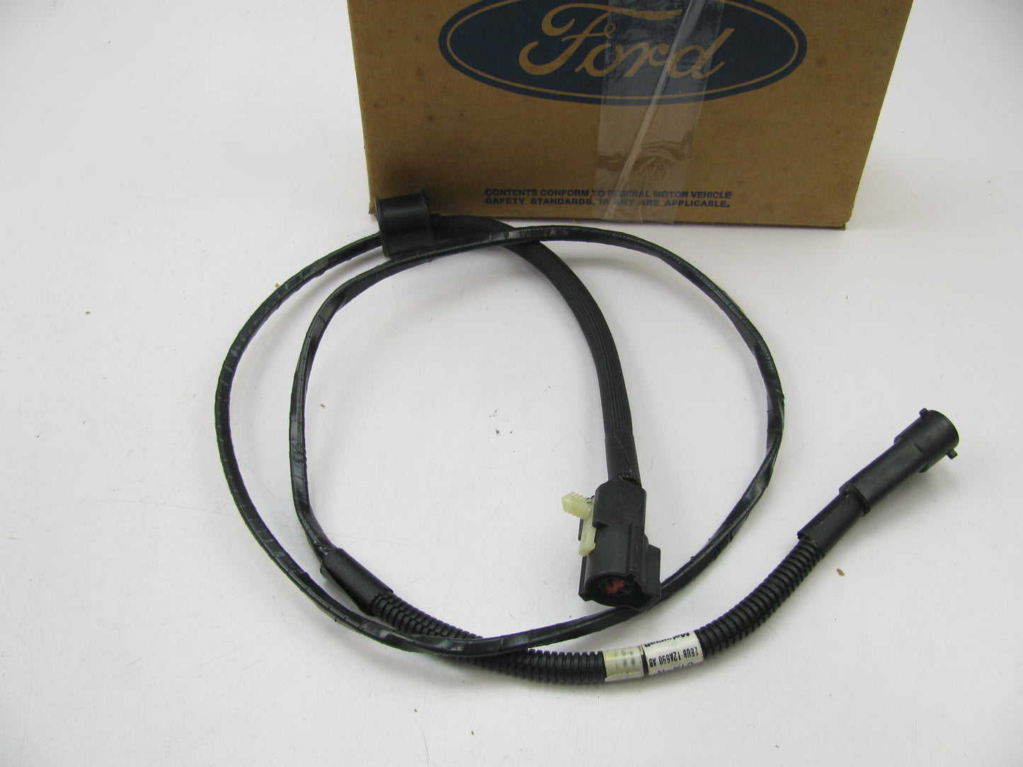 NEW - OEM Ford E8UZ-12A690-A Engine Sensor Extension 1988-1991 E150/350 302 351W