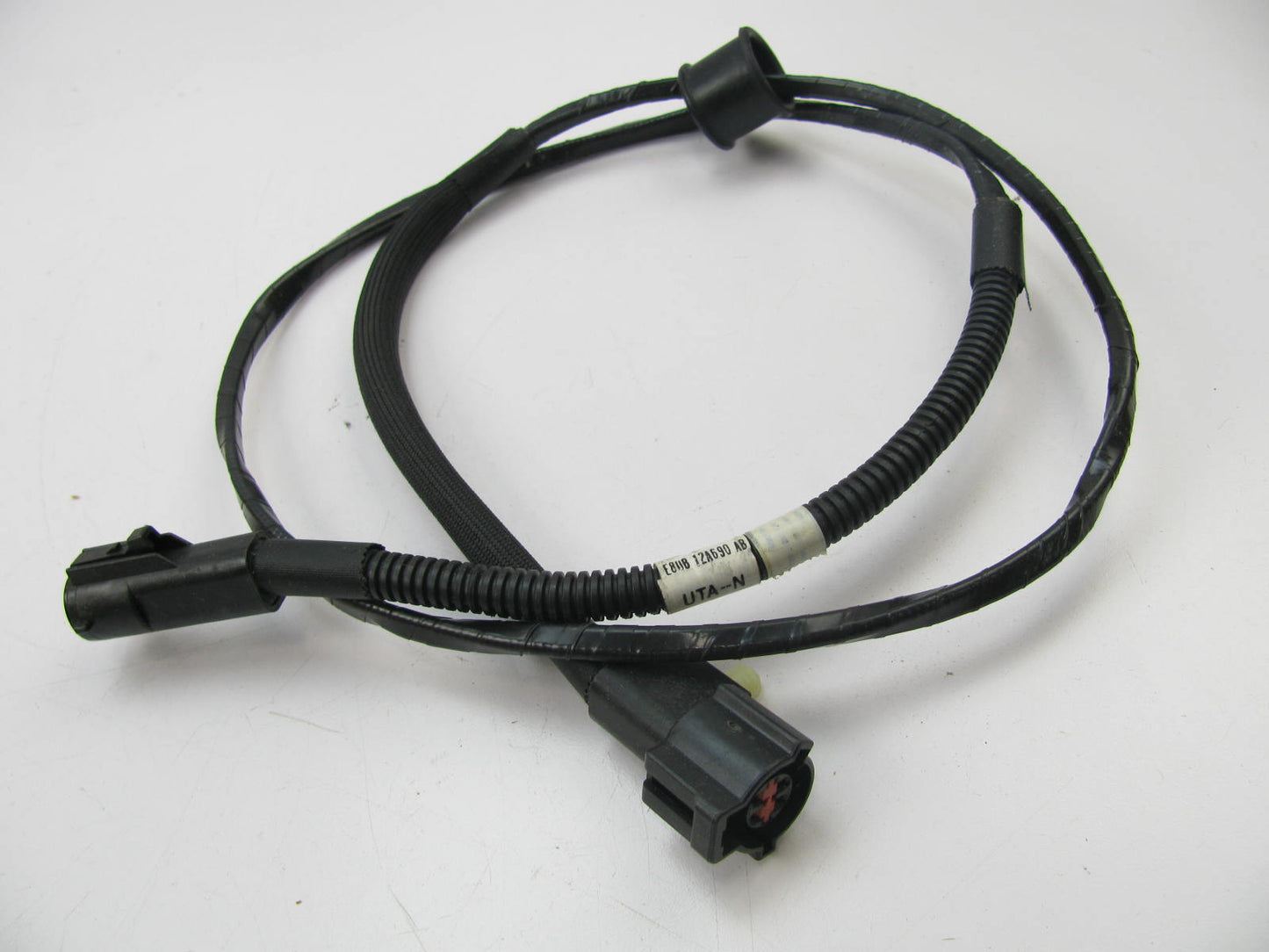 NEW - OEM Ford E8UZ-12A690-A Engine Sensor Extension 1988-1991 E150/350 302 351W