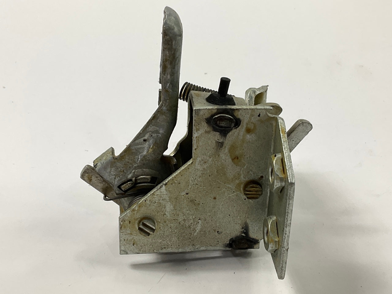 NOS - OEM Ford E8UZ-1543289-A Back Left Door Lower Latch 1980-1991 Econoline