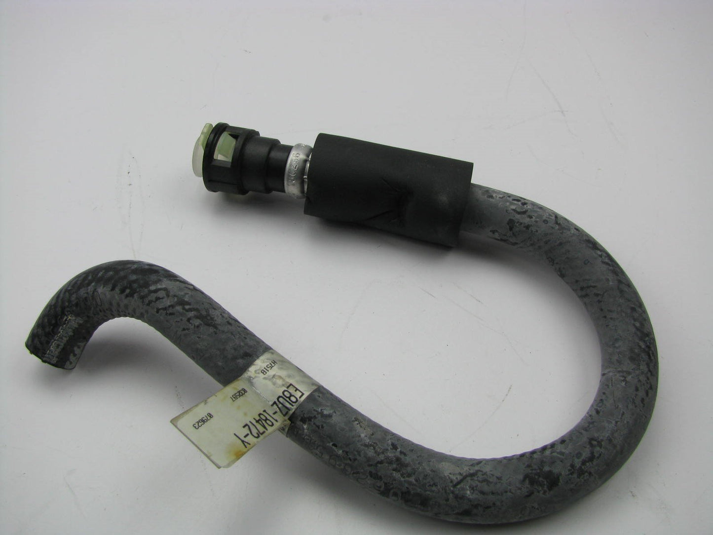 NOS OEM Ford E8UZ-18472-Y HVAC Molded Heater Hose - 1988 Econoline Van E150 E250