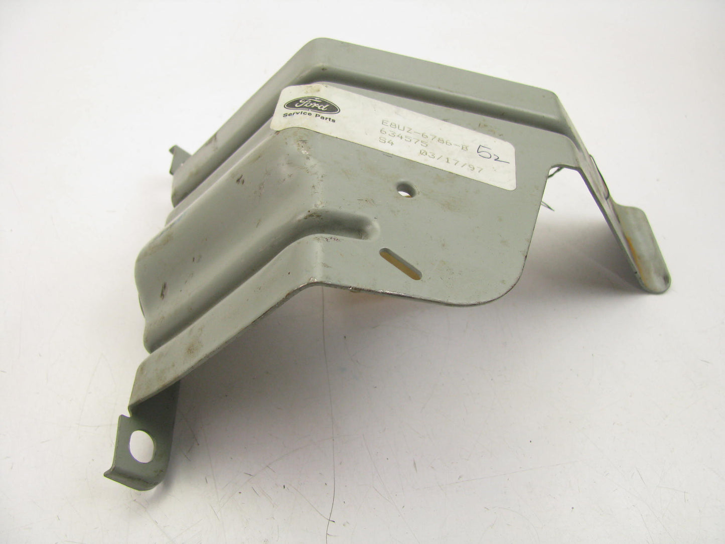 NEW - OEM Ford E8UZ-6786-B Oil Tube To Fender Mounting Bracket