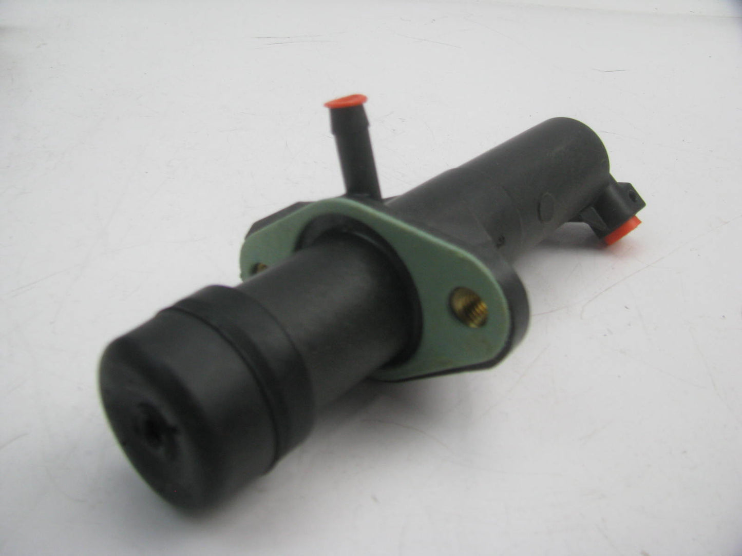 NEW - OEM Ford E8UZ-7A543-A Clutch Master Cylinder 1988-1989 E-150 E-250 E-350