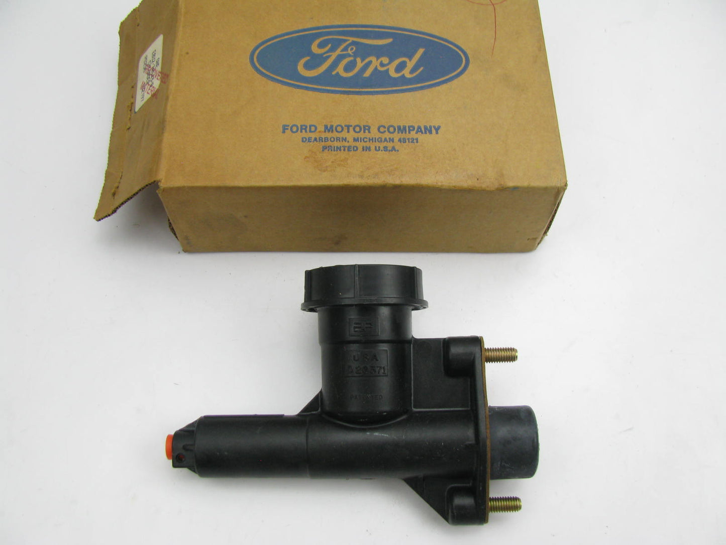 NEW - OEM Ford E8UZ-7A543-B Clutch Master Cylinder 1988-1989 E-350 7.3L 7.5L