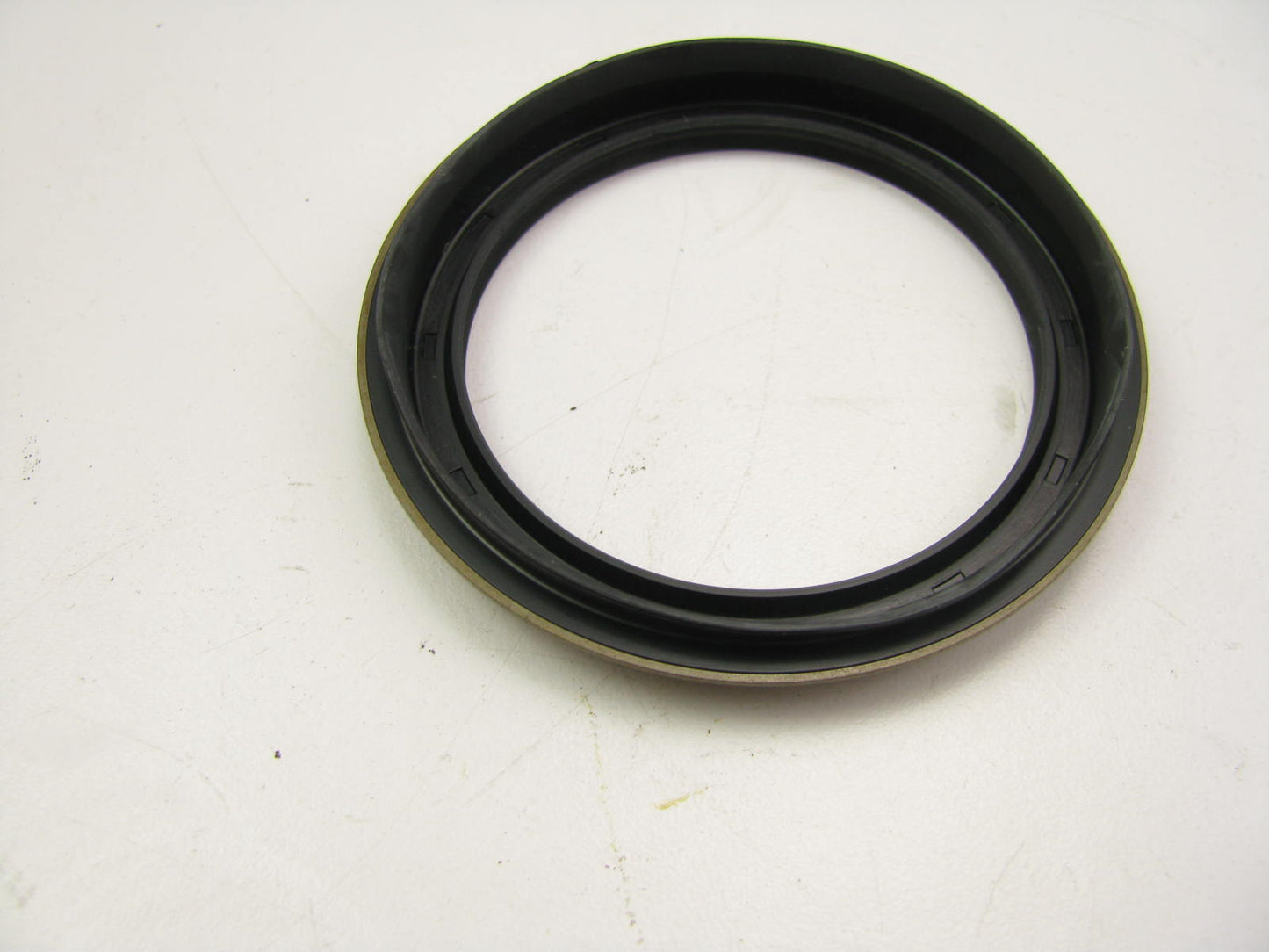 Ford E92Z-1177-A Front Wheel Seal 1989-1992 Probe 1990-03 Escort 1991-99 Tracer