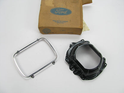 NOS - OEM E92Z-13008-B LEFT Head Lamp Light Bucket Bezel For 1989-92 Ford Probe