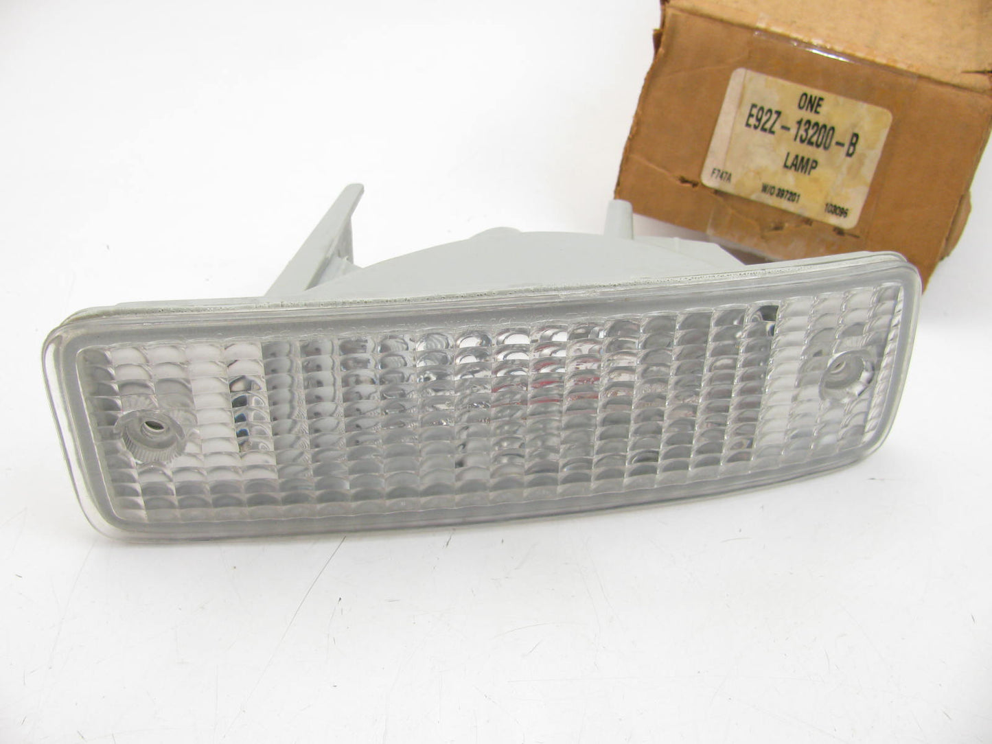 NEW OEM Ford E92Z-13200-B Front Right Side Marker Light 1989 Probe GT 2.2L Turbo