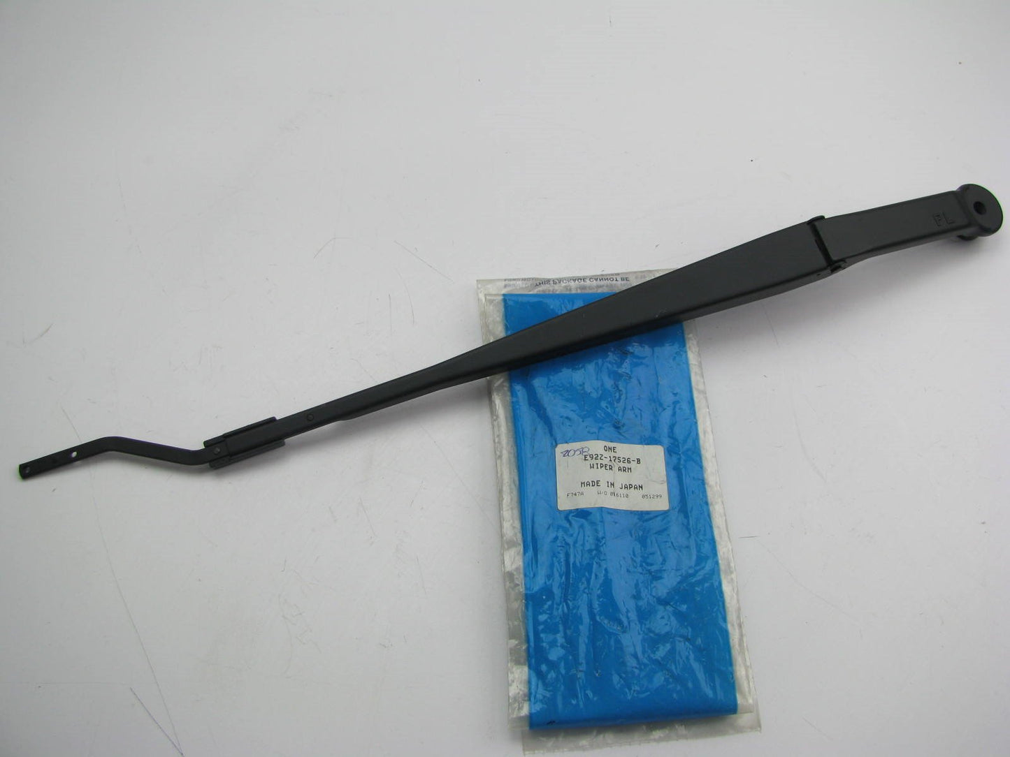 New OEM Ford Right Side Windshield Wiper Arm For 89-92 Probe E92Z-17526-B