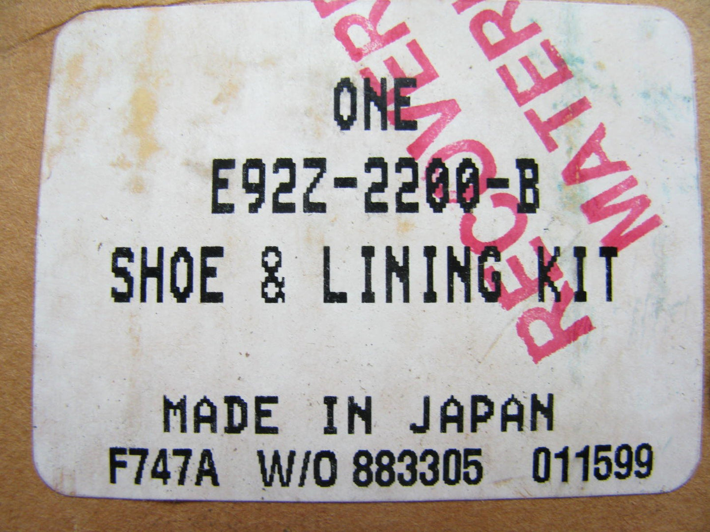 NEW GENUINE OEM Ford E92Z-2200-B Rear Drum Brake Shoes