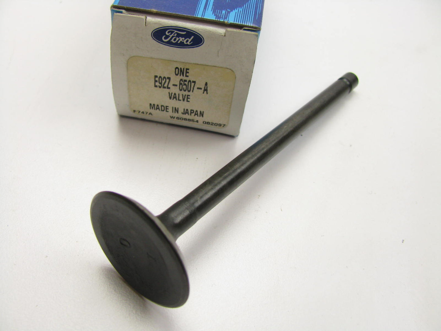 NEW - OEM Ford E92Z-6507-A Engine Intake Valve 1989-1992 Probe 2.2L