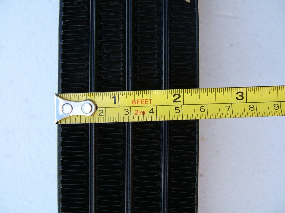 NOS OEM Ford E92Z-7A095-A Auto Trans / Power Steering / Engine Oil Cooler 9x2.5''