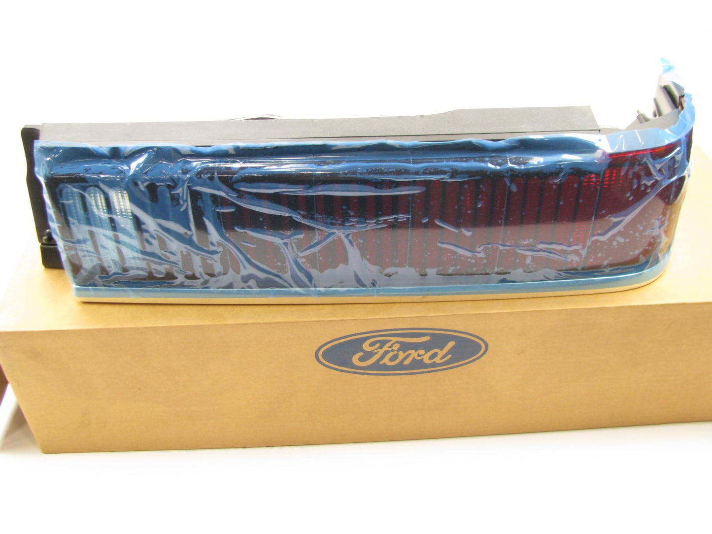 NOS OEM 1989-1991 Sable Right Passengers Side Tail Light Lamp E94Y-13404-A SEDAN