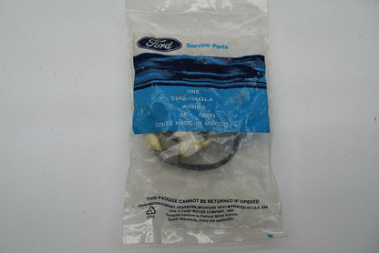 NEW - OEM Ford E9AZ-15A434-A Front Corner Lamp Socket & Wiring