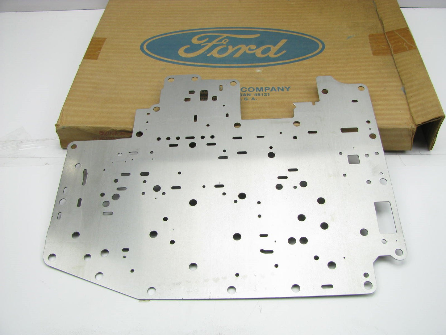 NOS - OEM Ford E9AZ-7L228-A Valve Body Separator Plate - AOD AUTO TRANS.