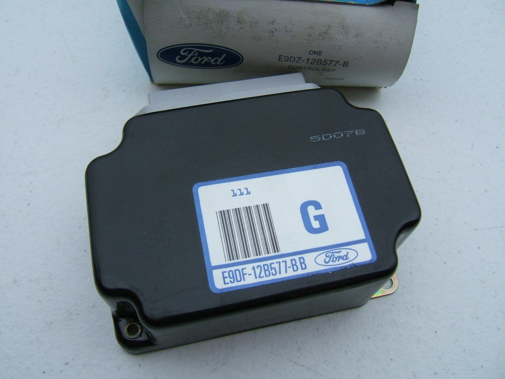 NEW - OEM Ford E9DZ-12B577-B CCRM Relay Control Module - E9DF-12B577-B