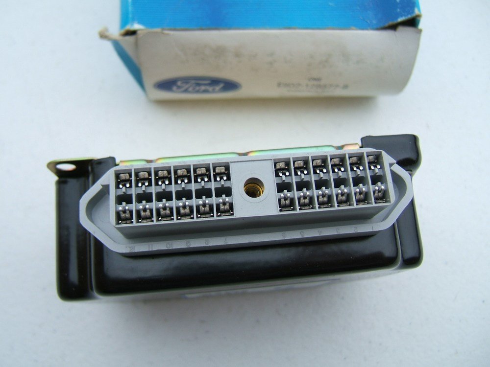NEW - OEM Ford E9DZ-12B577-B CCRM Relay Control Module - E9DF-12B577-B