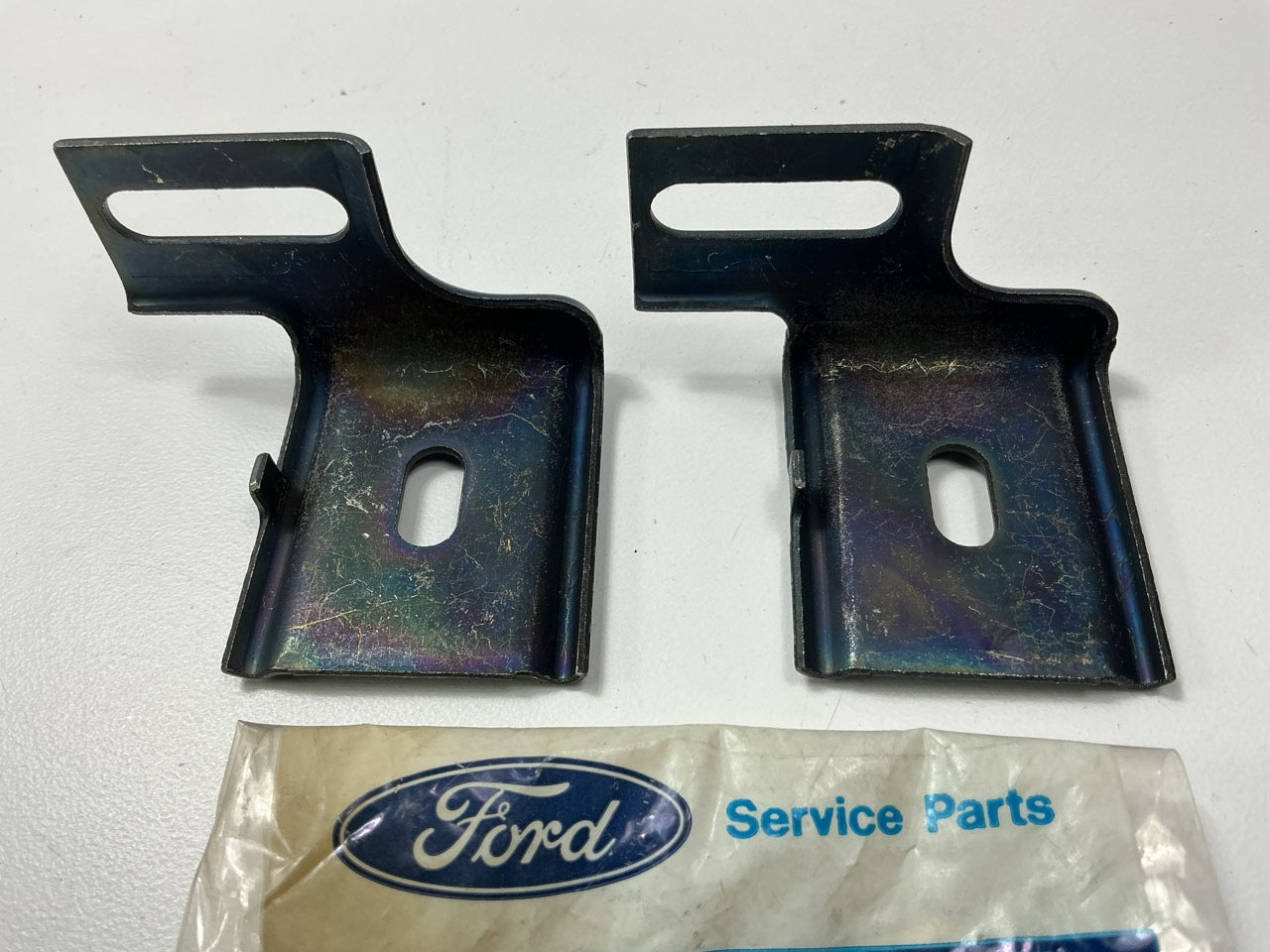 (2) NEW - OEM Ford E9DZ-13A114-A Right Headlamp Housing Mounting Bracket